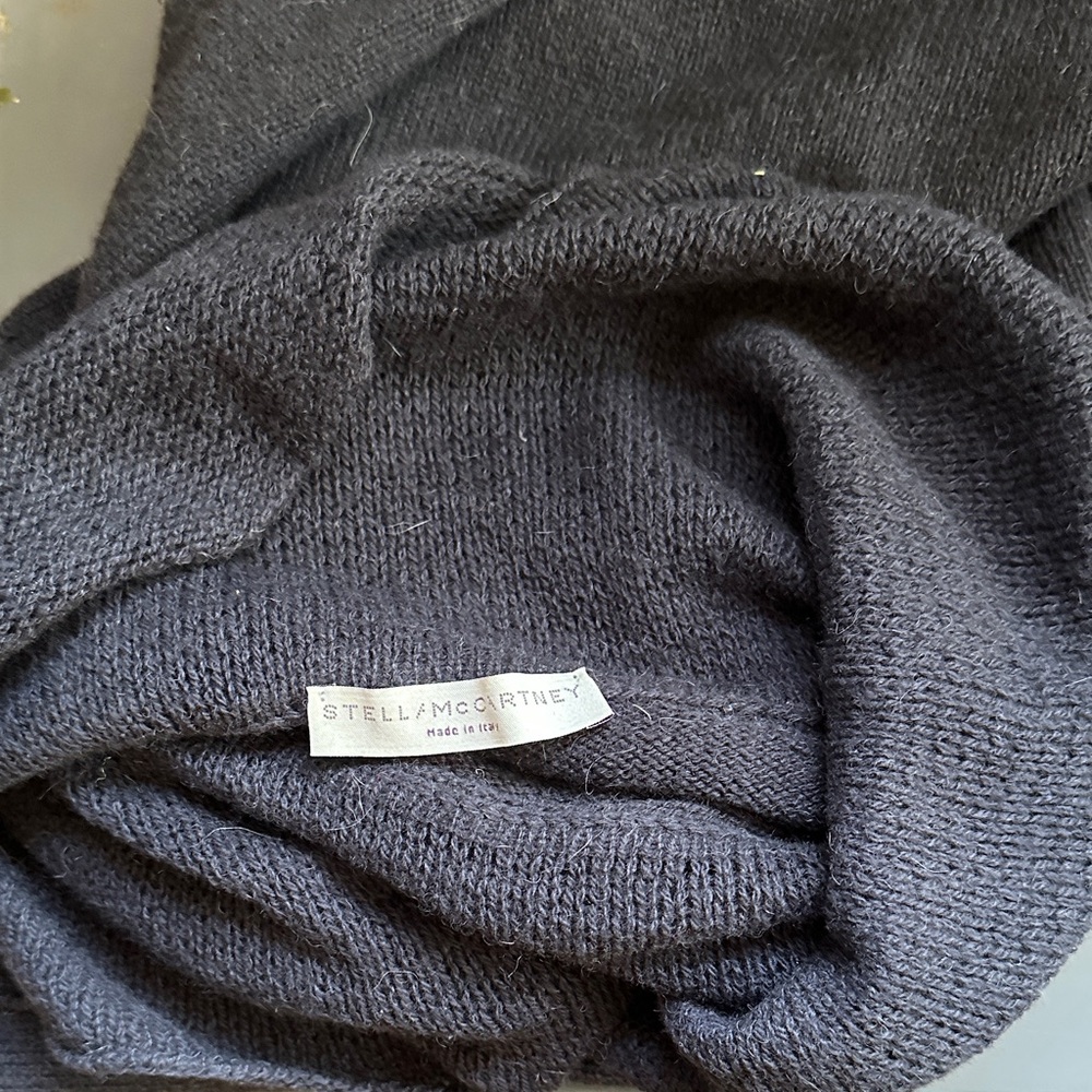 Stella McCartney Dark Grape alpaca sweater — great cond sz 40/M